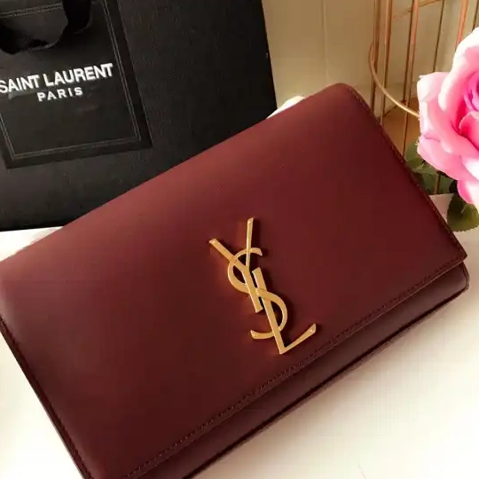 MEDIUM YSL KATE 0626